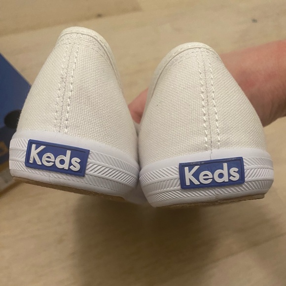 Keds Women 8.5 Champion White Canvas Sneakers - Picture 7 of 11